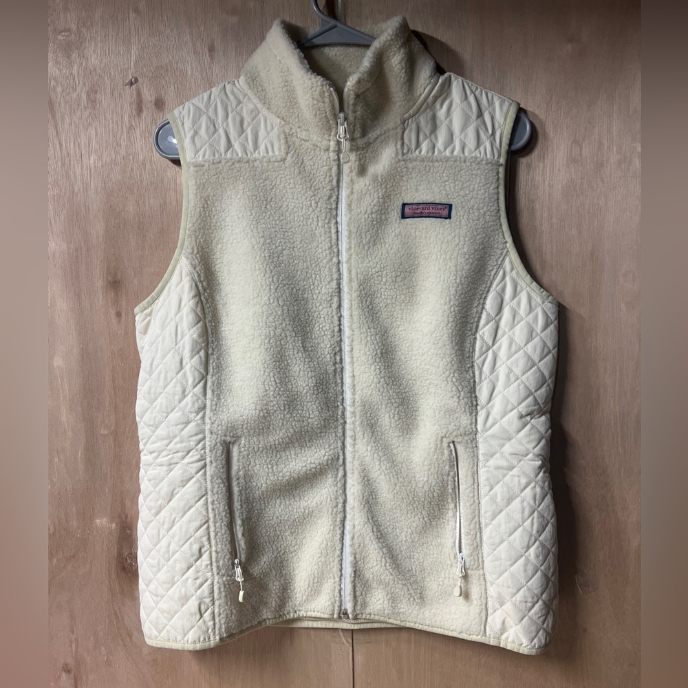 2409 Vineyard vines Cream Sherpa Fleece Vest Women’s Size S